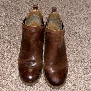 Sofft brown leather booties
